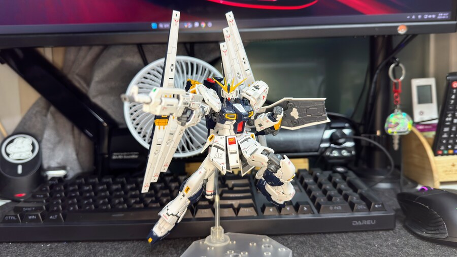 RG 뉴 건담 (더블 핀 판넬)_4.jpg