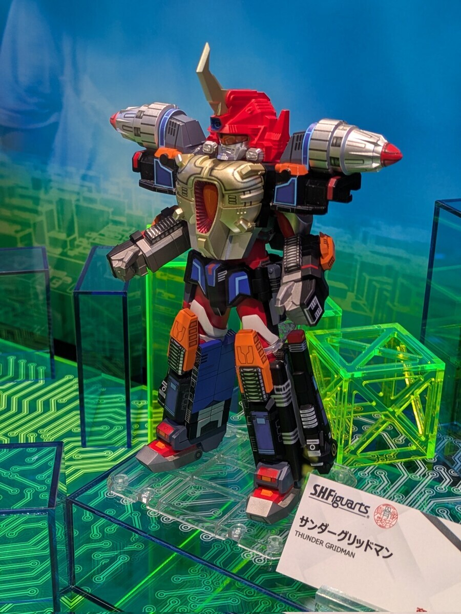 그리드맨) 진골 썬더 그리드맨 개쩐다_5.jpg