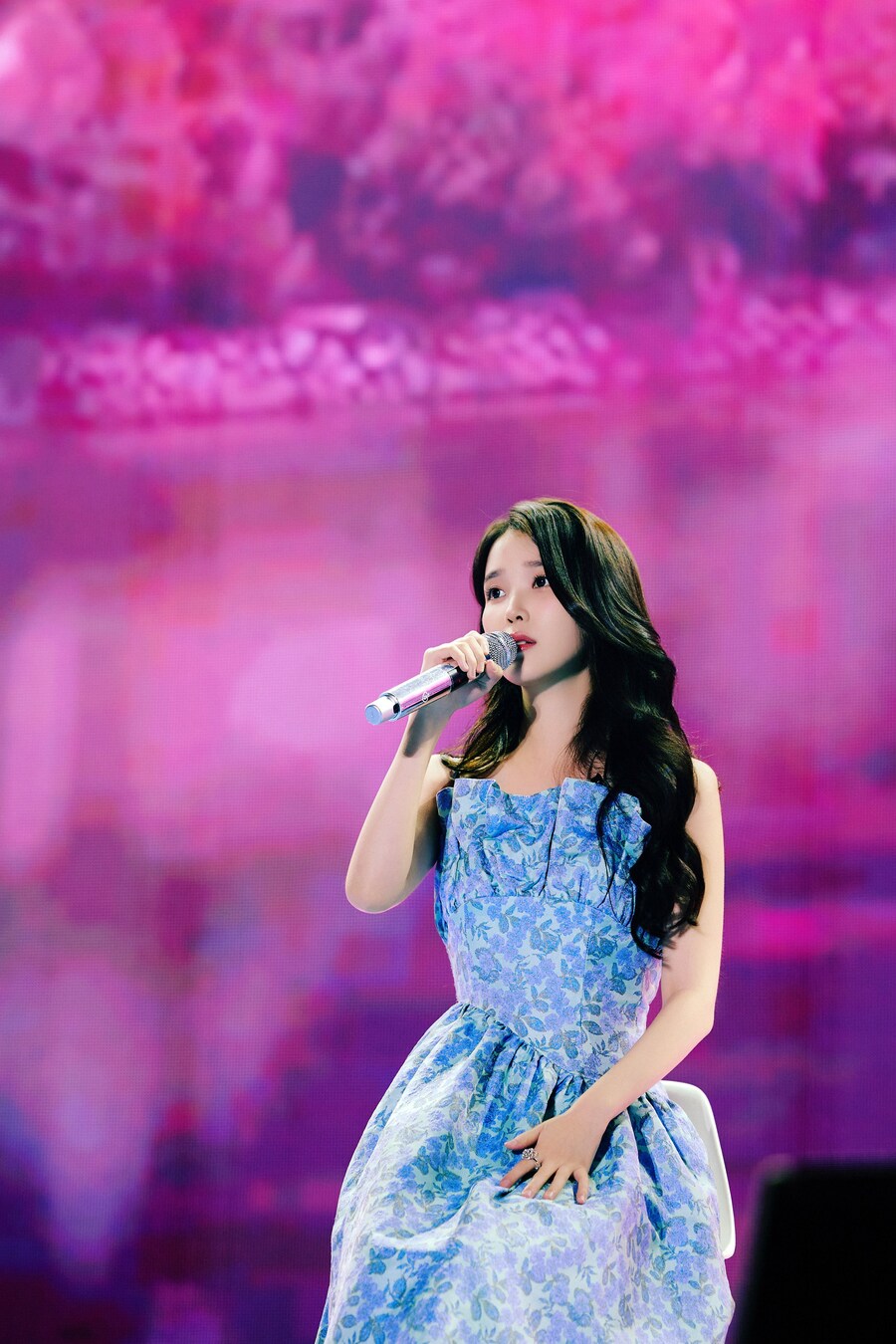 2025 아이유 팬밋업 ‘바이, 썸머’ 보도자료 사진_1.jpg