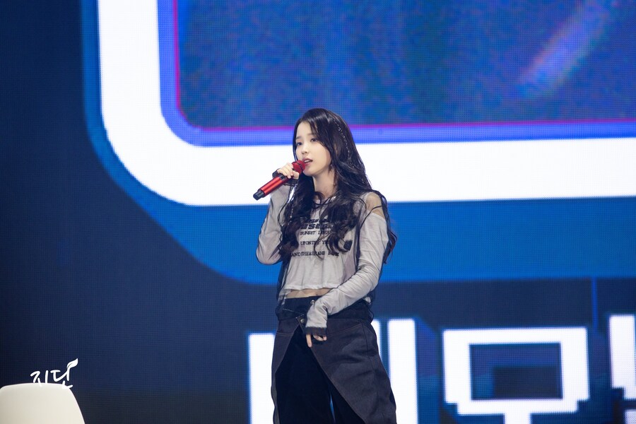 2025.09.13 아이유 FAN MEET-UP(지딘)_3.jpg