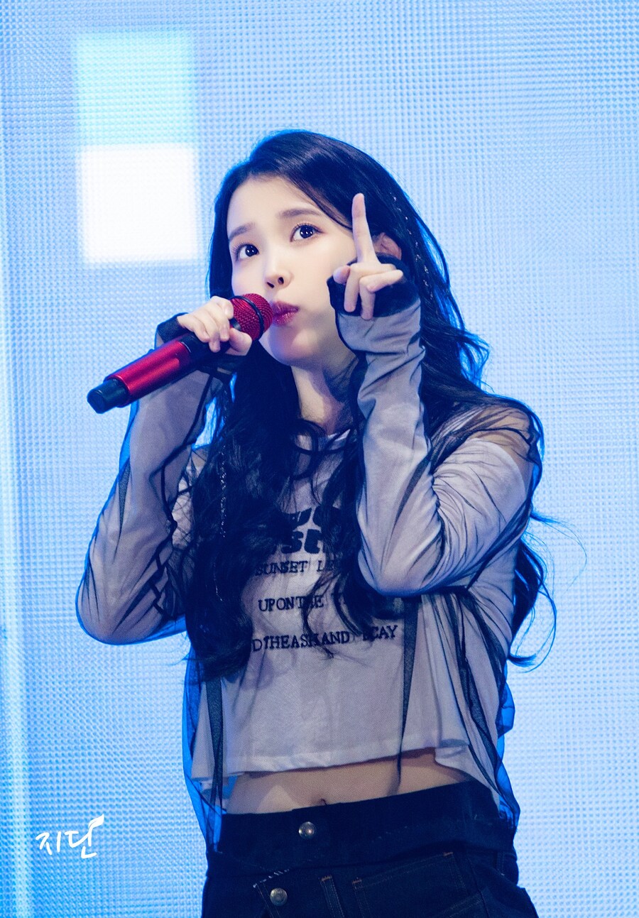 2025.09.13 아이유 FAN MEET-UP(지딘)_8.jpg