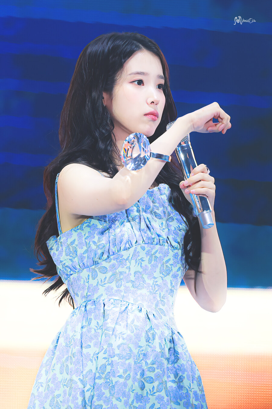 2025.09.13 아이유 FAN MEET-UP(예토끼)_3.jpg