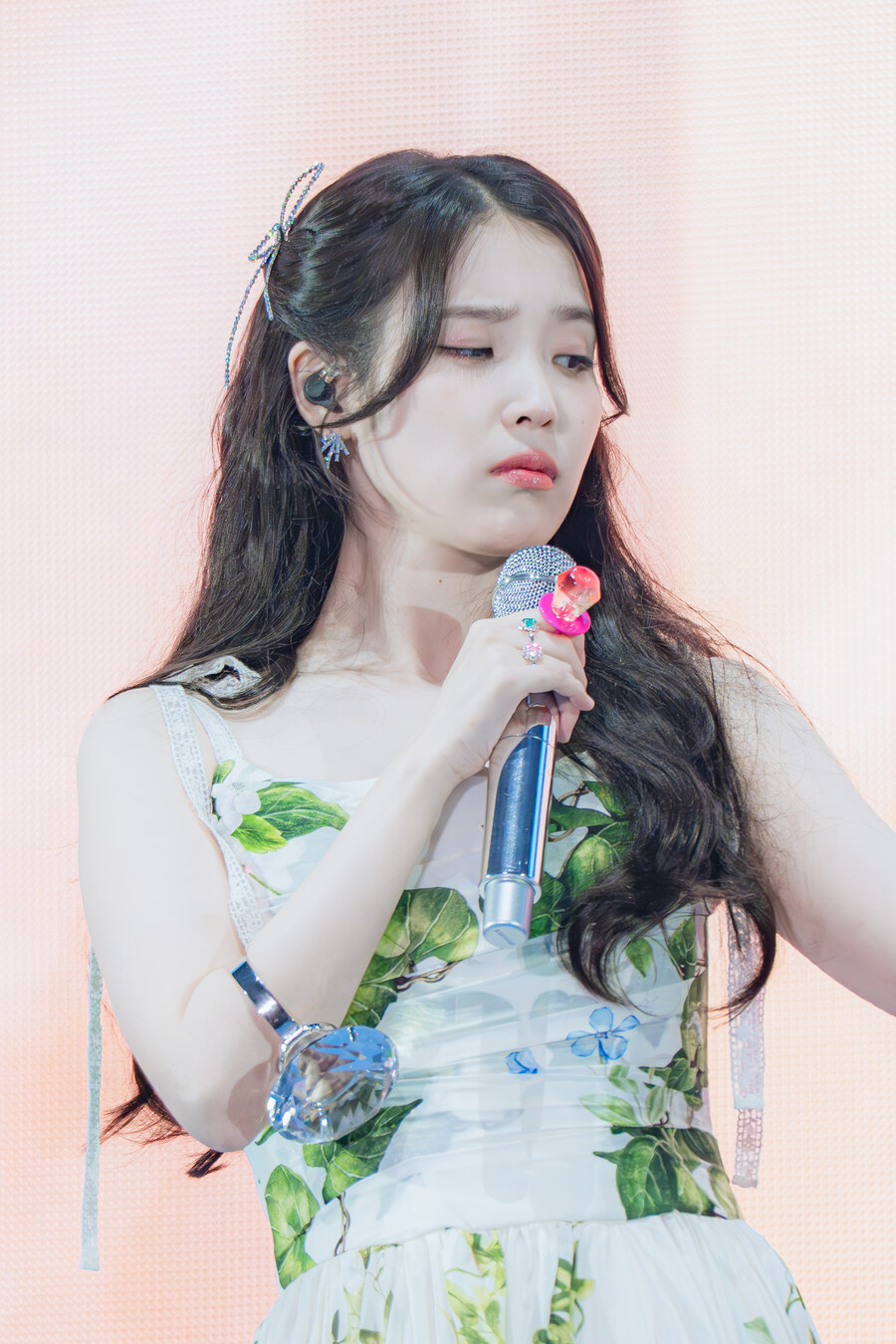2025.09.14 아이유 FAN MEET-UP(셀카봉)_17.jpg