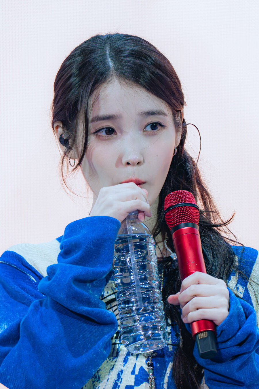 2025.09.14 아이유 FAN MEET-UP(셀카봉)_27.jpg