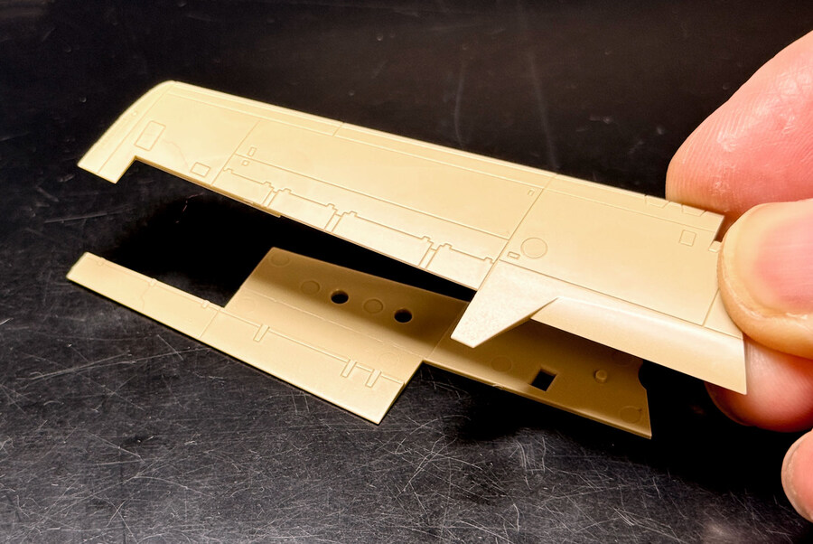 [맥스팩토리] PLAMAX 1/72 VF-1D 파이터 발키리 조립 샘플 일부 소개_4.jpg