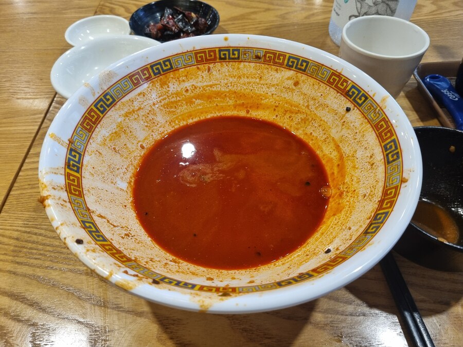 원쓰부 삼선고추짬뽕 더맵게_5.jpg