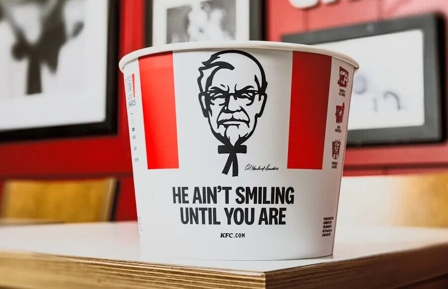70년만에 로고 바꾼다는 KFC 근황..._2.jpg