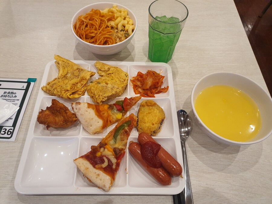뷔페 왔다_1.jpg