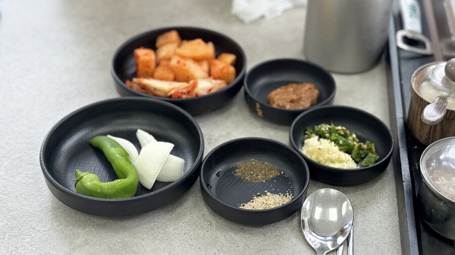 밖에서 밥 먹습니다 - 울산 북구, 100번순대돼지국밥_5.jpg
