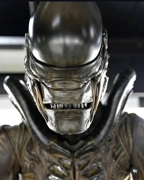 에일리언) 역대급 디자인으로 평가받는 중인 어스 제노모프.jpg_1.jpg