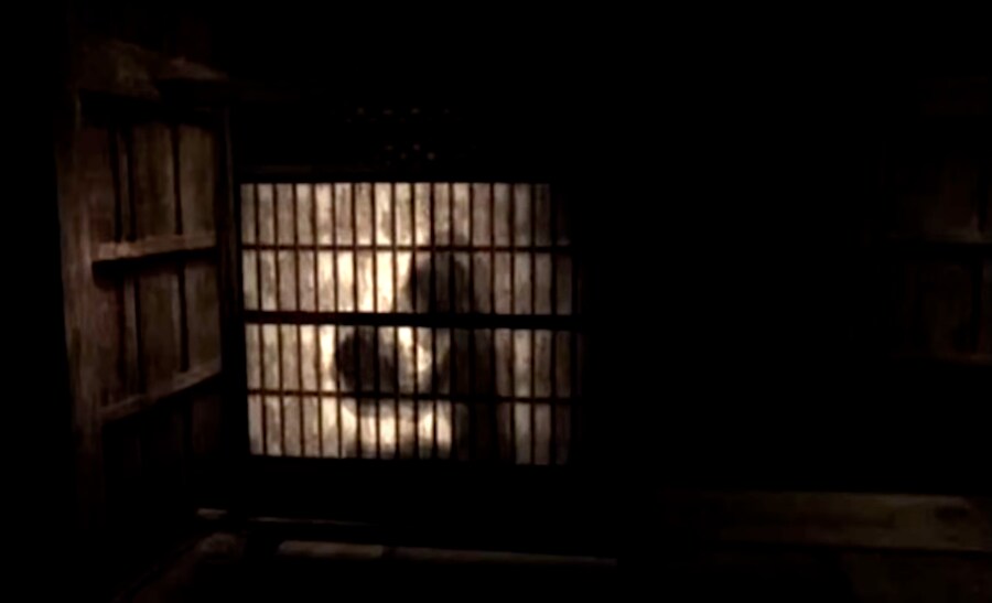 프로모션 영상 원작과 비교 스샷_30.png