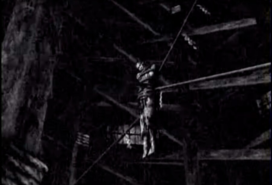 프로모션 영상 원작과 비교 스샷_46.png