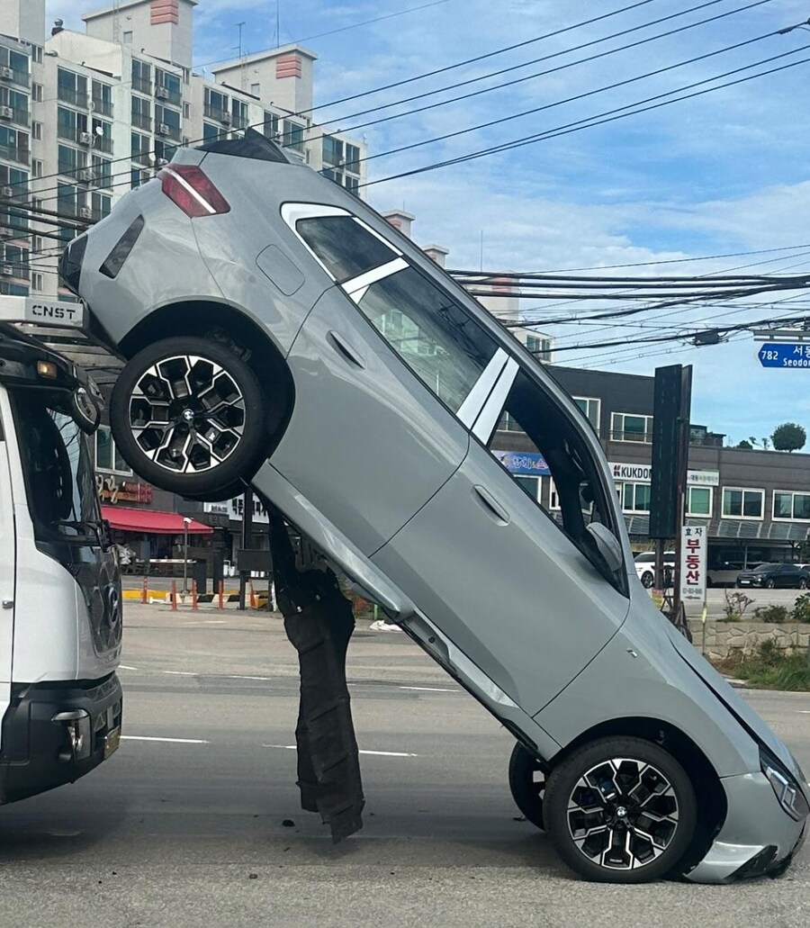 여러가지 자동차들 사진_15.jpg