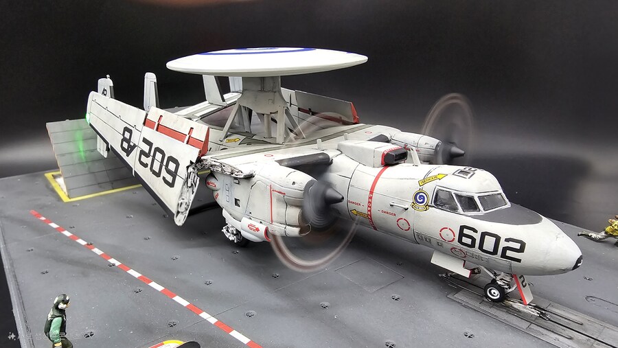 E-2C 호크아이 1/72 완성기_1.jpg