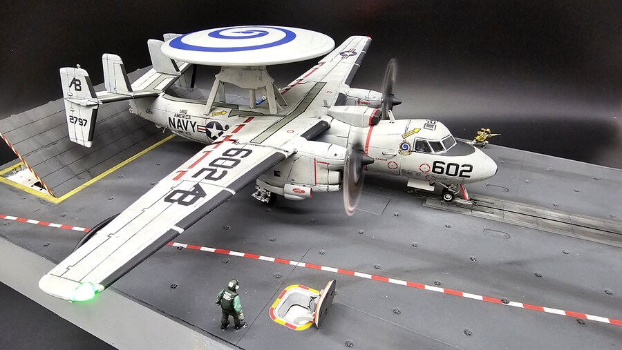 E-2C 호크아이 1/72 완성기_6.jpg