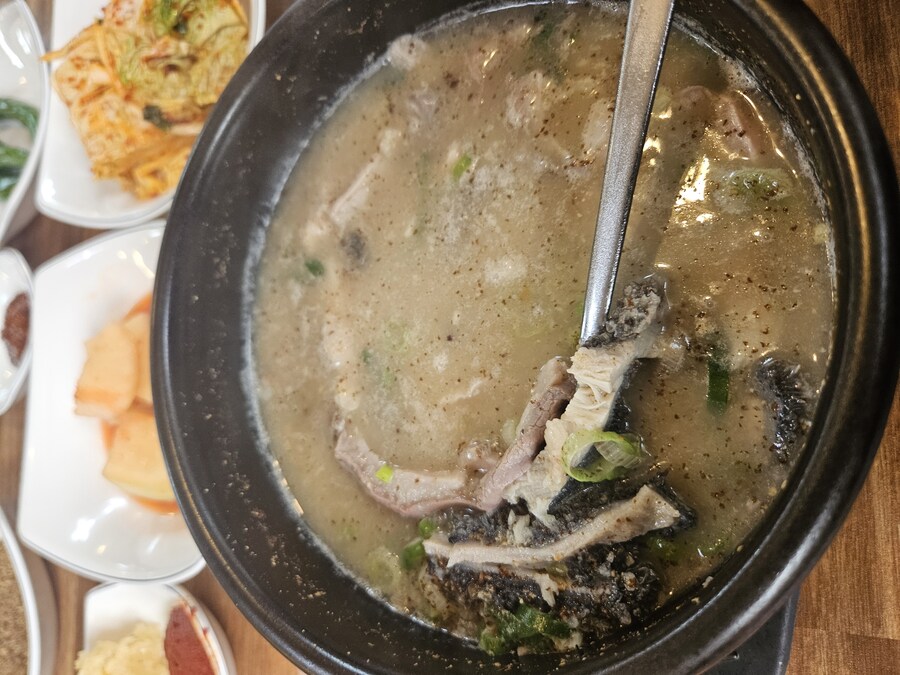 [충주] 충주해장국 내장탕_8.jpg