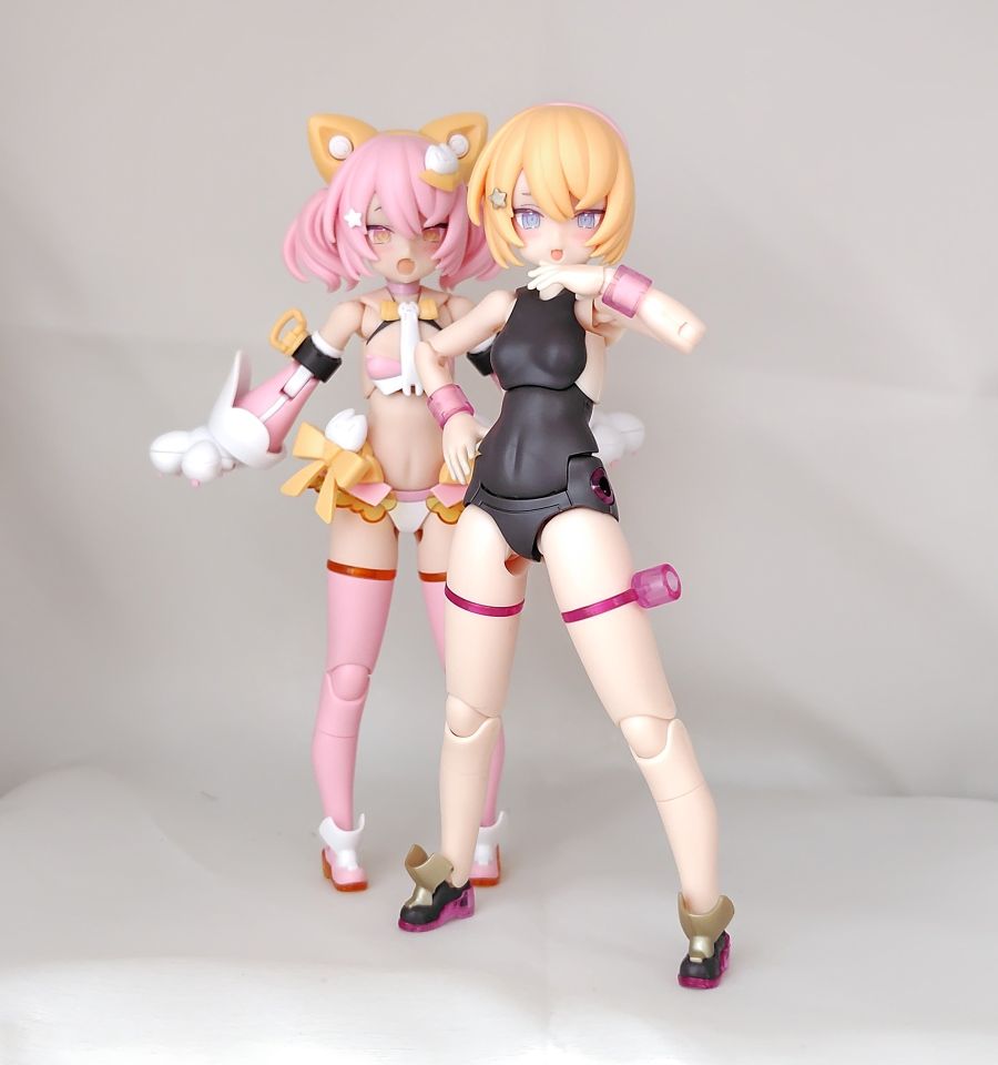 [코토부키야] PUNI☆MOFU 쿠로마오 가조립 + 노멀 마오 나열 사진_2.jpg