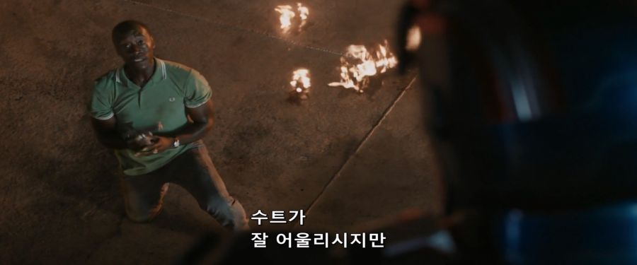 [MCU]아이언 슈트도 입어봤던 미국 대통령_4.jpg