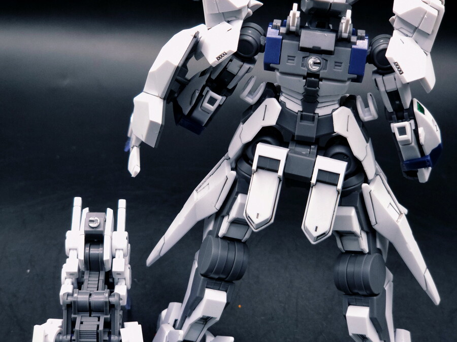 [HG] 여러 부위 파손 위험성 - 건담 지리우스_32.jpg