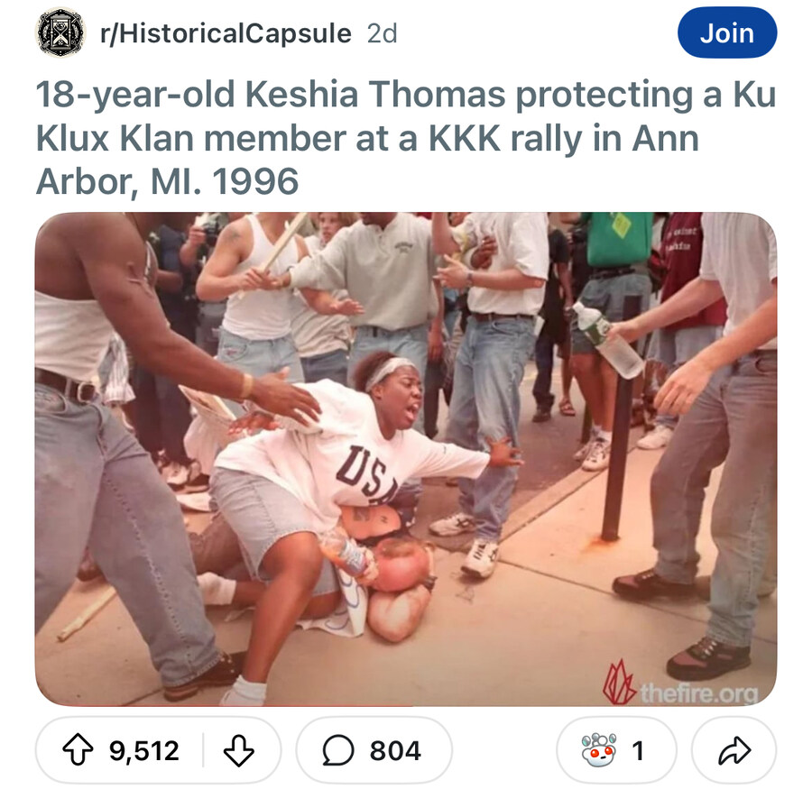 인간 쓰레기를 구해주는 흑인.jpg_1.jpg