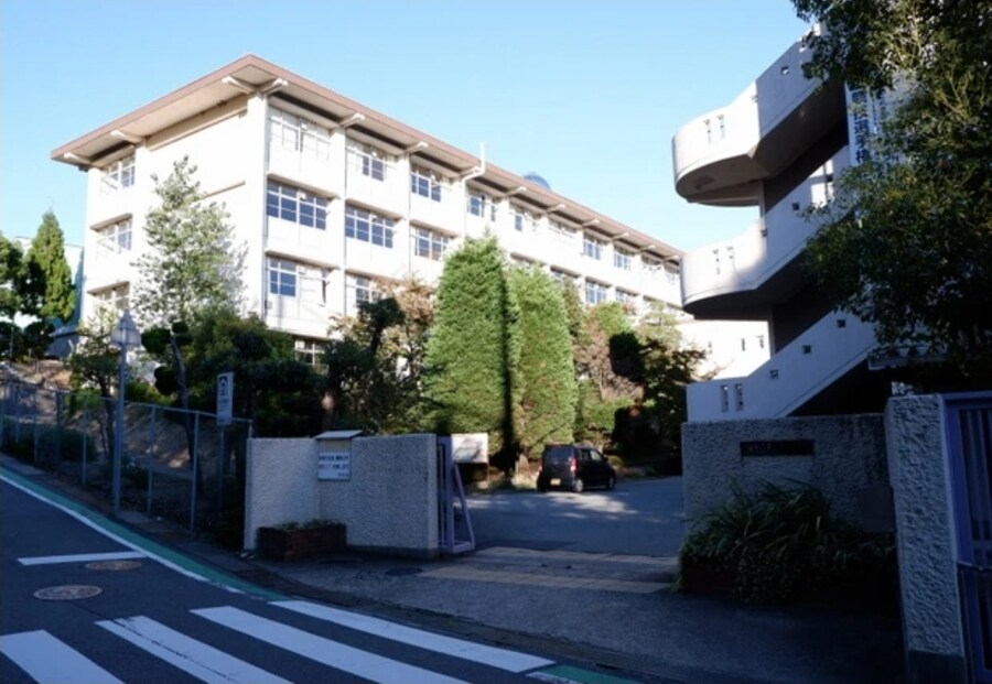 [스즈미야 하루히의 우울]실제 배경 학교, 폐교_1.jpg
