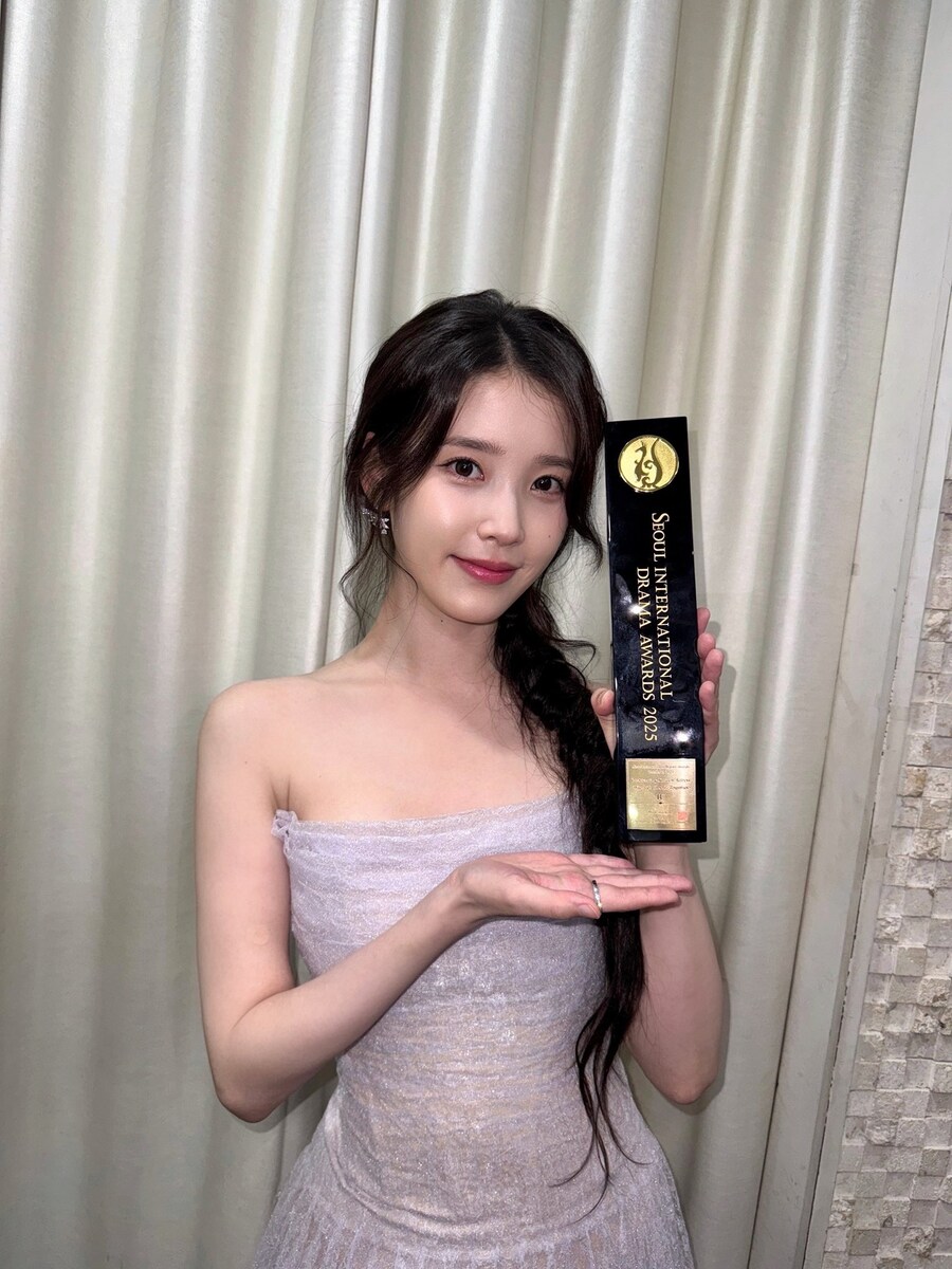 [IU] 서울드라마어워즈 2025🏆 K-드라마 부문 여자 연기상_1.jpg