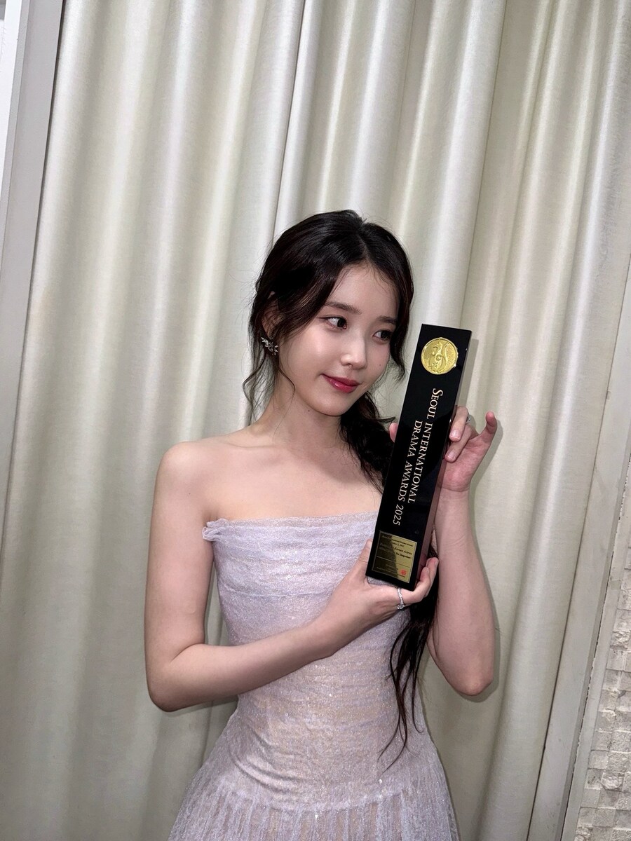 [IU] 서울드라마어워즈 2025🏆 K-드라마 부문 여자 연기상_3.jpg
