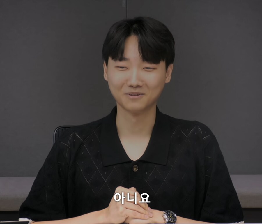 모솔한테 키스해봤냐고 묻는 제작진.jpg_2.png