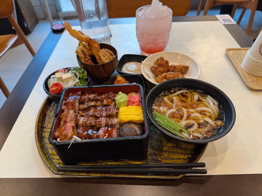 명절인데 도시락으로 점심저녁 먹는 신세입니다._3.jpg