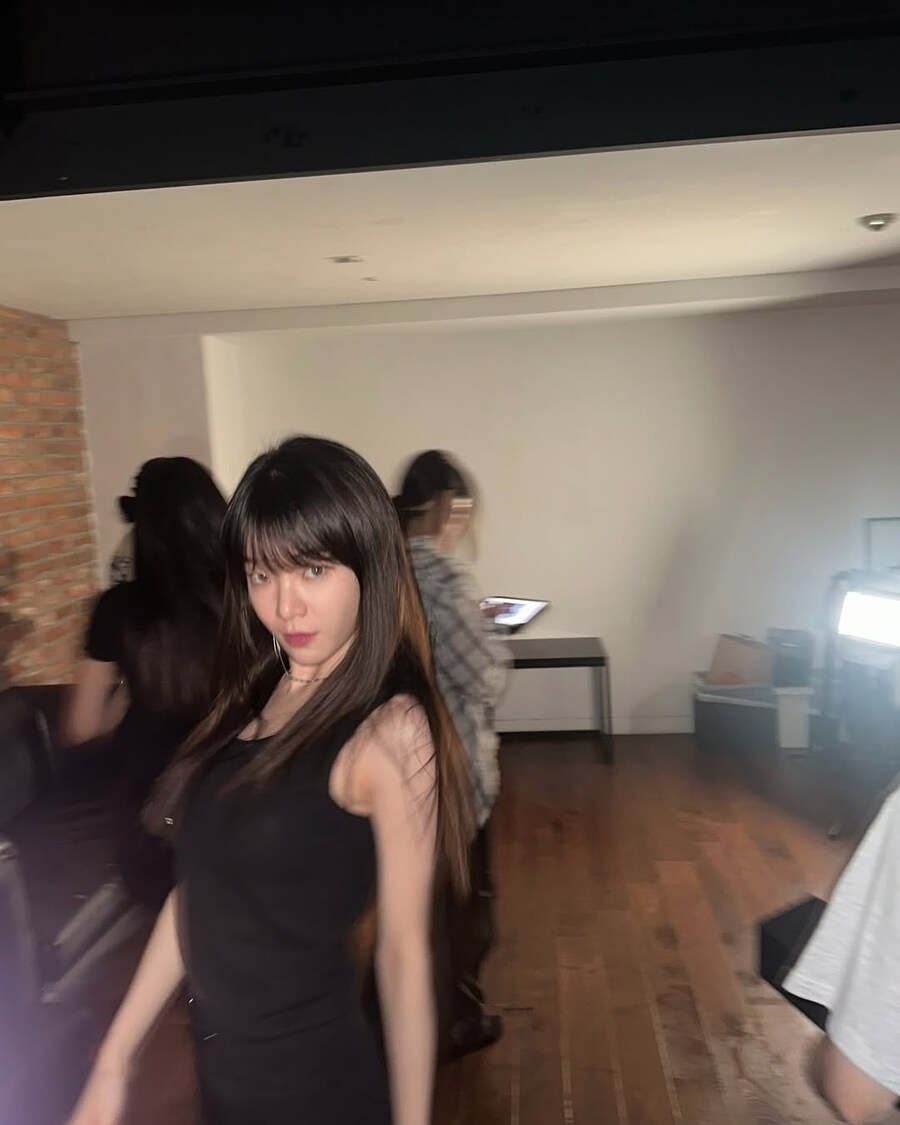 [오마이걸] 피클 'NOW' MV 메이킹 필름_7.jpg