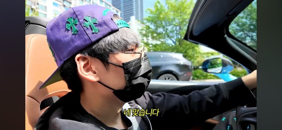 슈퍼카 타는 20살 영앤리치의 하루_28.jpg