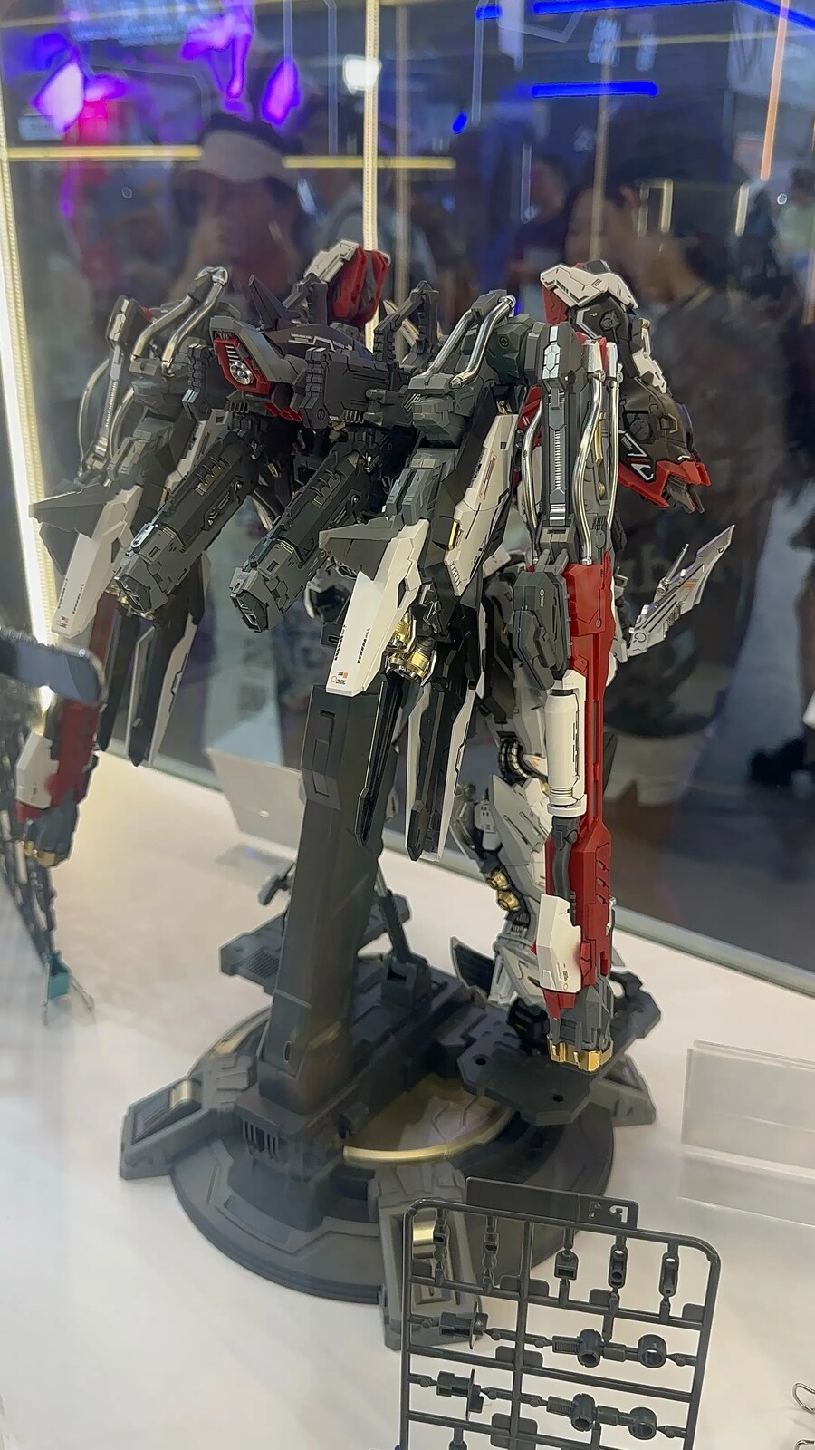 [애니메스터 x 인피니티디멘션] 1/72 스카이 블레이즈 원페 사진_3.jpg