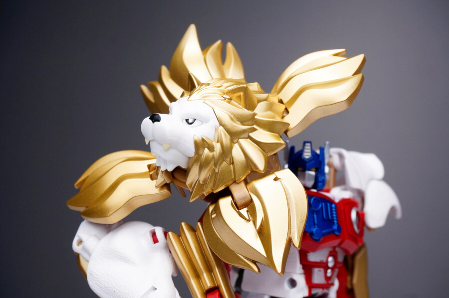 트랜스포머 40주년 셀렉션 라이오 콘보이_16.jpg