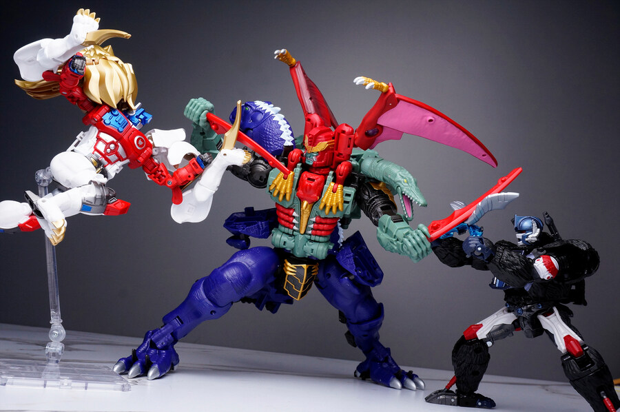 트랜스포머 40주년 셀렉션 라이오 콘보이_29.jpg