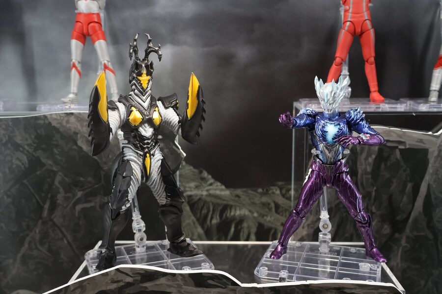 [반다이] S.H.Figuarts 울트라맨 사가/하이퍼 젯톤 전시 이미지_5.jpg