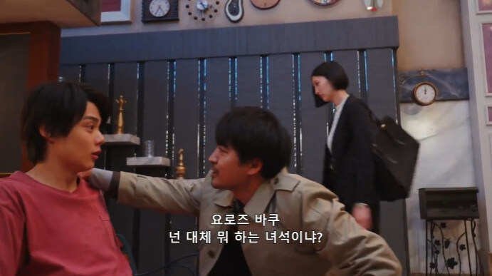 요즘 가면라이더 초반 조력자 근황_20.jpg