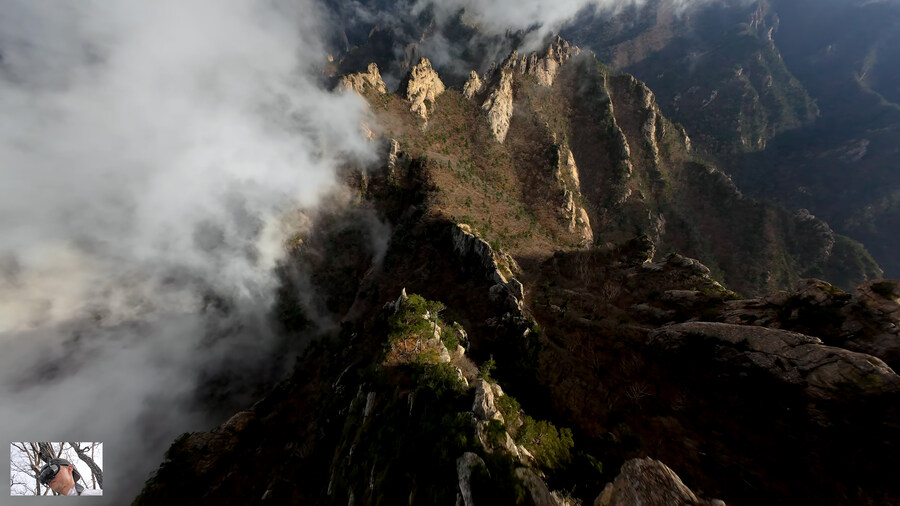 공룡능선 절벽에서 뛰어내리면서 촬영을 해봤습니다 9:50 운해영상을 즐겨보세요!_4.jpg