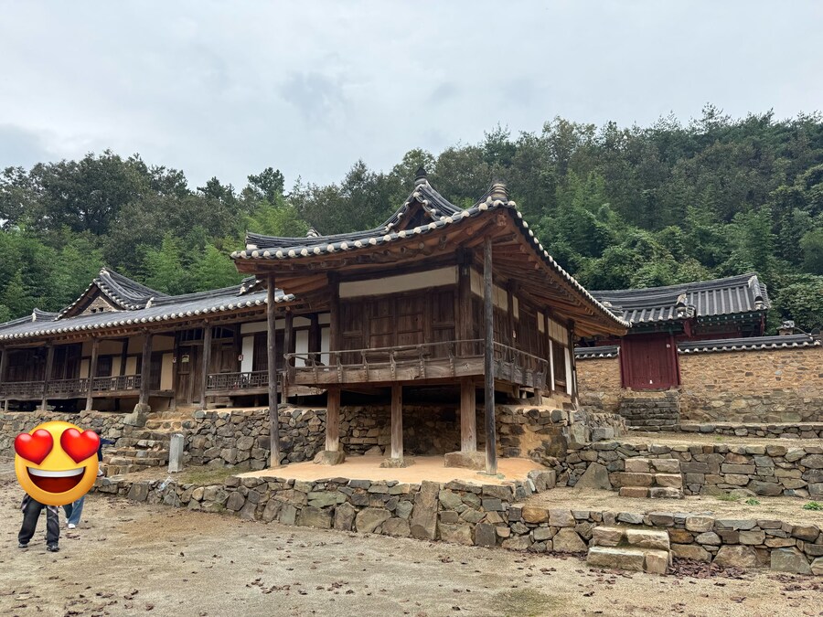 애들이랑 고향에 가서 문화제 문 따고 들어간 ㄷㄷ_2.jpg