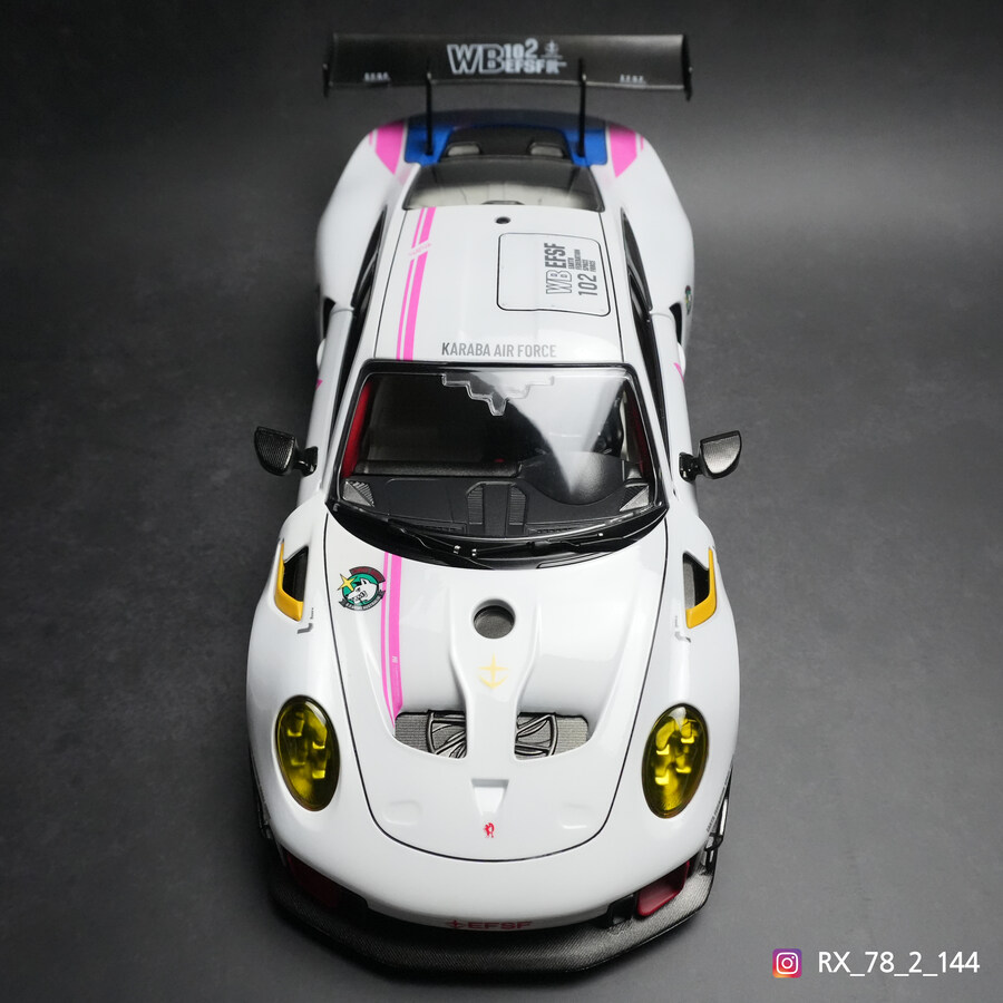 1:18 Porsche 911 GT2 RS Clubsport 25 연방군 커스텀_5.jpg
