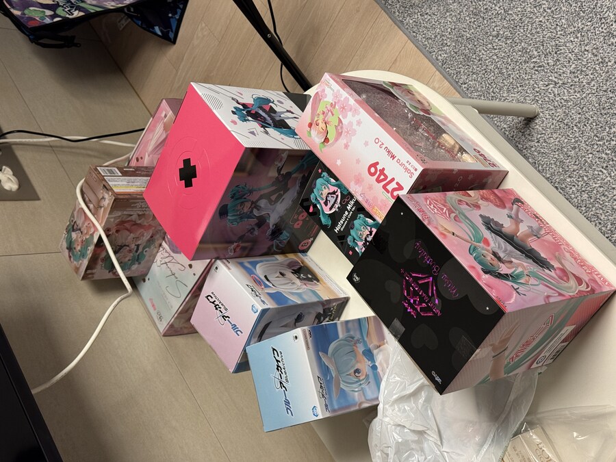 코로나 이후로 모은 미쿠 굿즈들.jpg_7.jpg