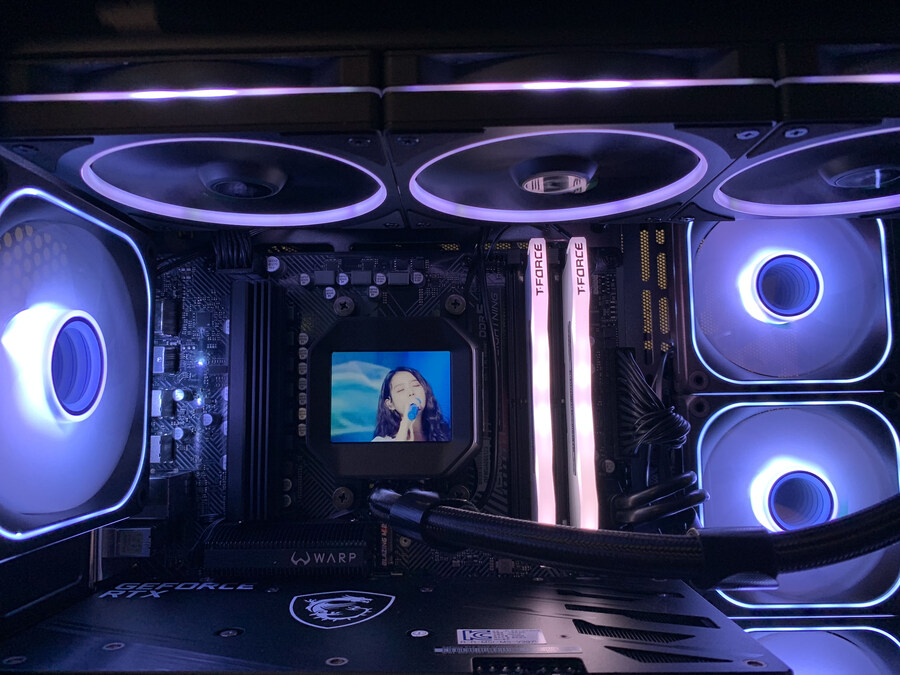 DEEPCOOL LM360 디스플레이 수랭쿨러_1.jpg