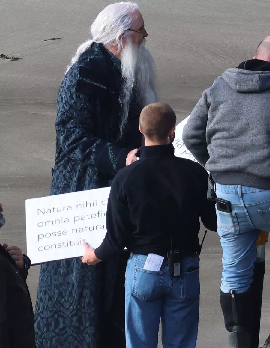 HBO ‘해리 포터‘ 존 리스고 덤블도어 첫 모습_5.jpg