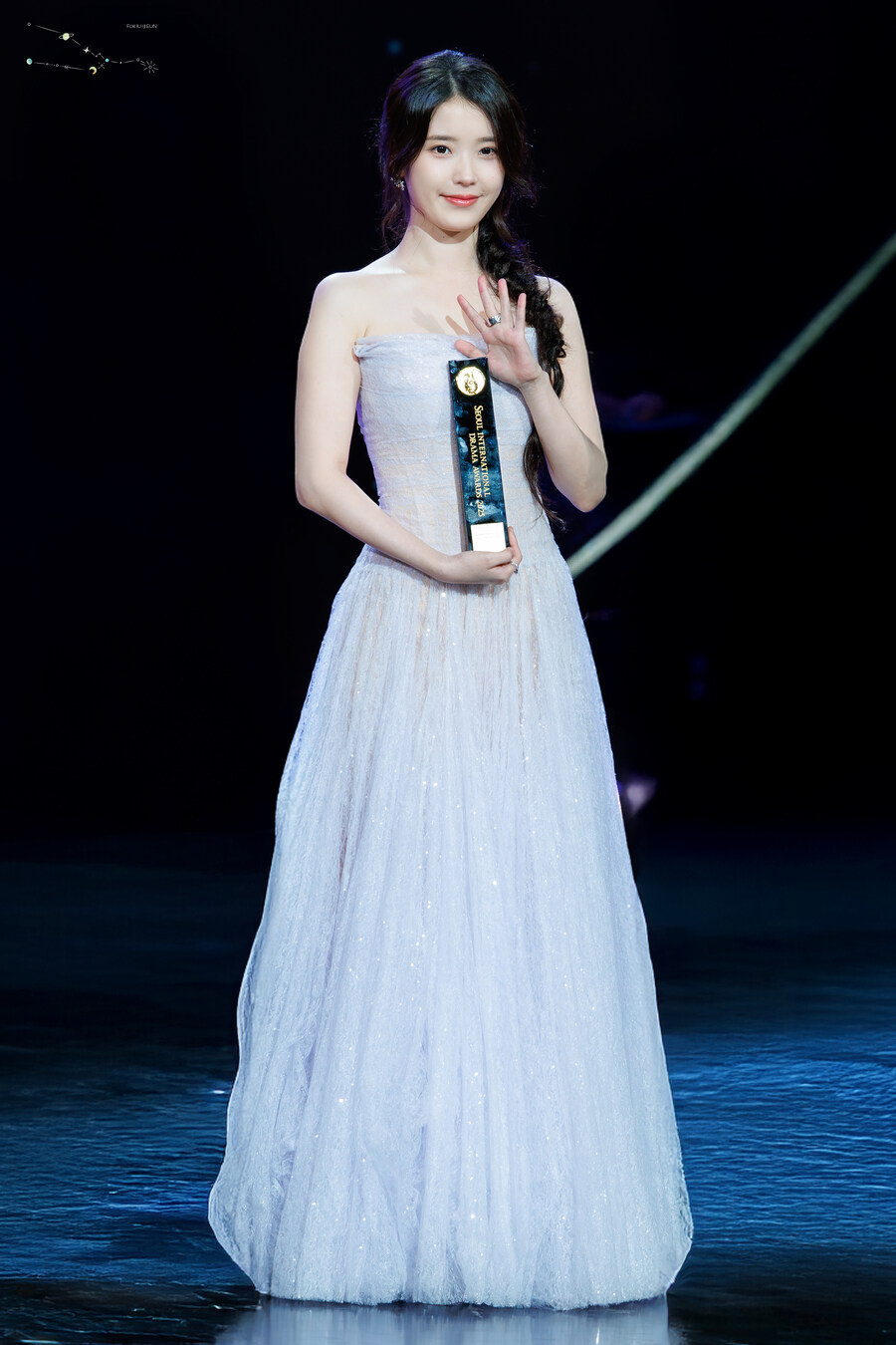 2025.10.02 서울드라마어워즈 아이유 시상식(땡촐이)_14.jpg