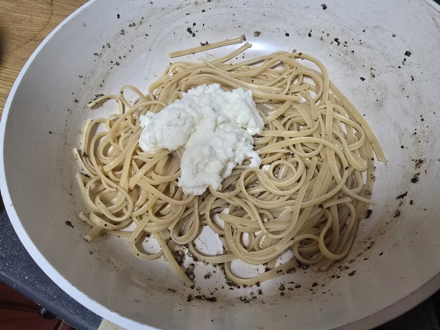 이탈리아의 간단한 파스타 카쵸 에 페페_9.jpg