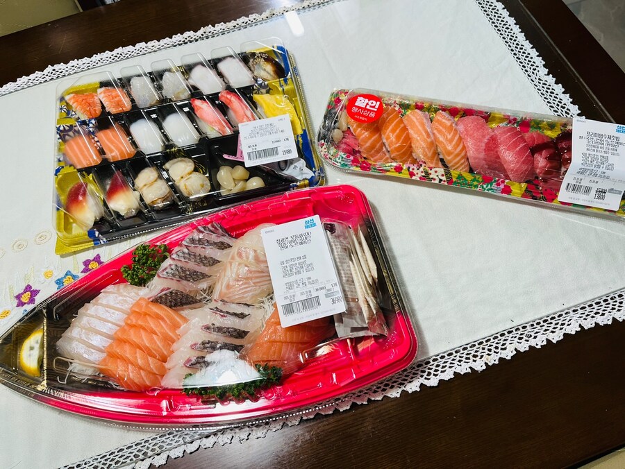 이마트 모듬회 & 모듬 초밥_1.jpg