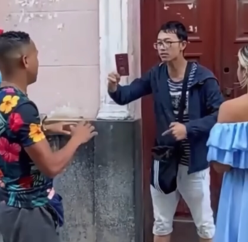 현재 캄보디아 범죄굴의 문제가 단순 중국이 중국했다고 볼수없는게_2.png