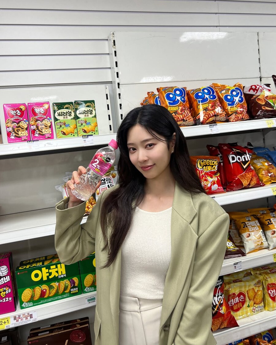 [김민주] 2% CF 메이킹 필름 🦊🤍2% 제로, 새로운 최애로 등극🍑_5.jpg