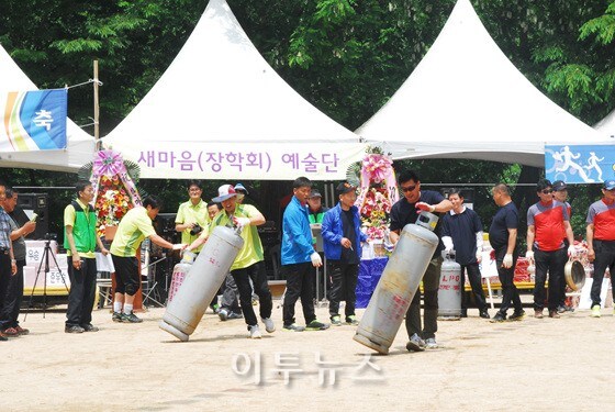 골때리는 사촌형의 포탄 운반 썰.jpg_5.jpg