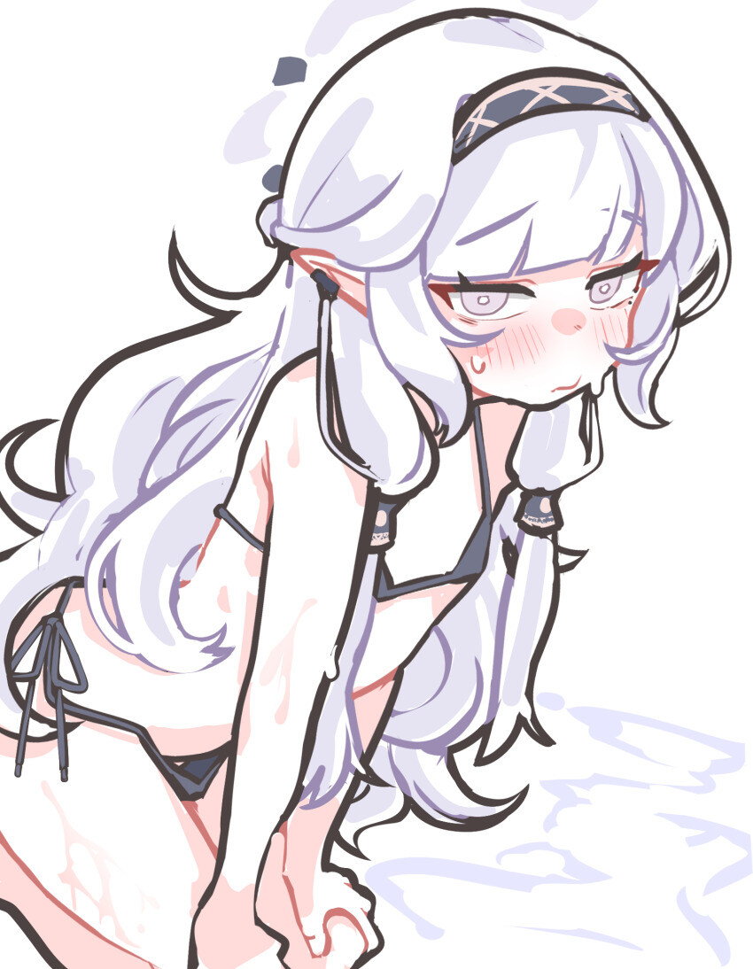 [블루아카] 비슷한 수영복_1.jpg