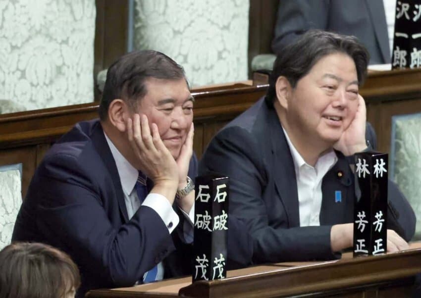 총리 포기하고 건강해진 이시바 근황_1.jpg